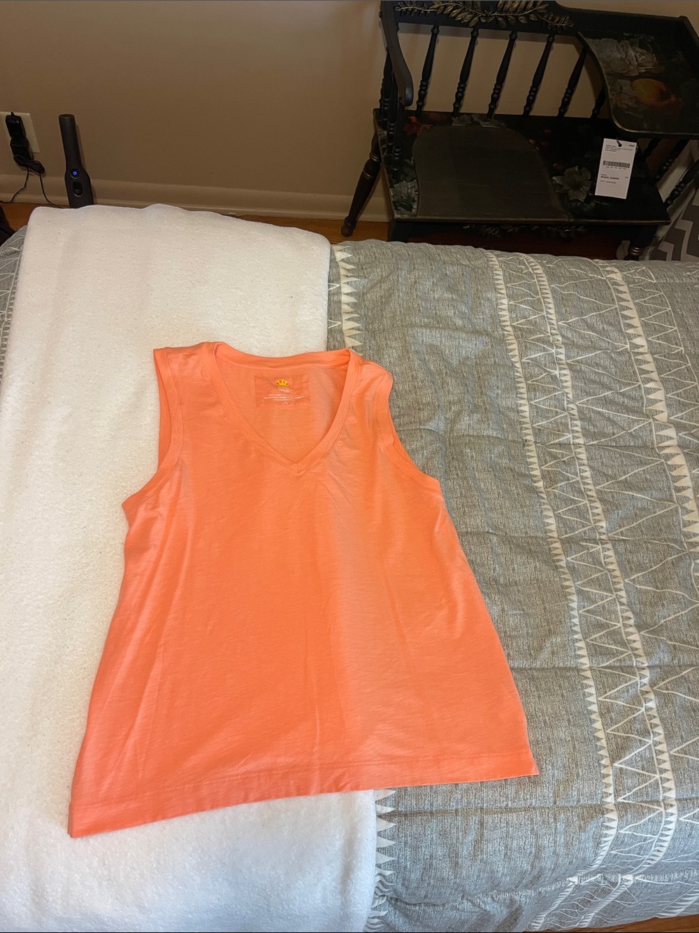 C&C California Coral V-Neck Sleeveless Tank